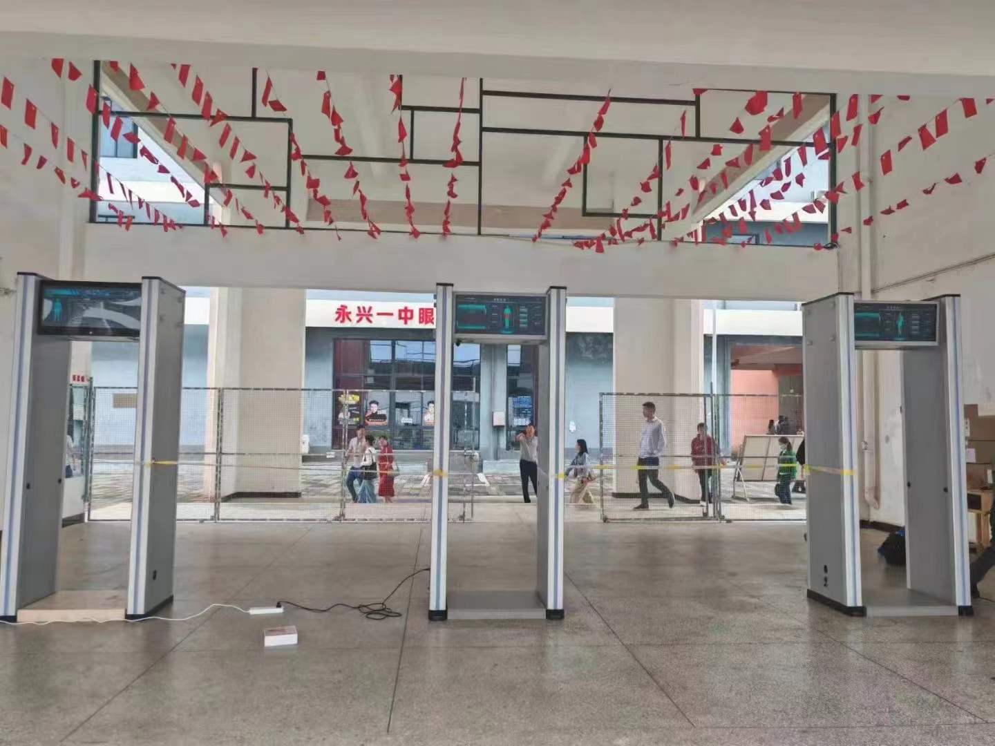 2024年6月  “龙威”依旧参与高考安检，预祝莘莘学子们金榜题名