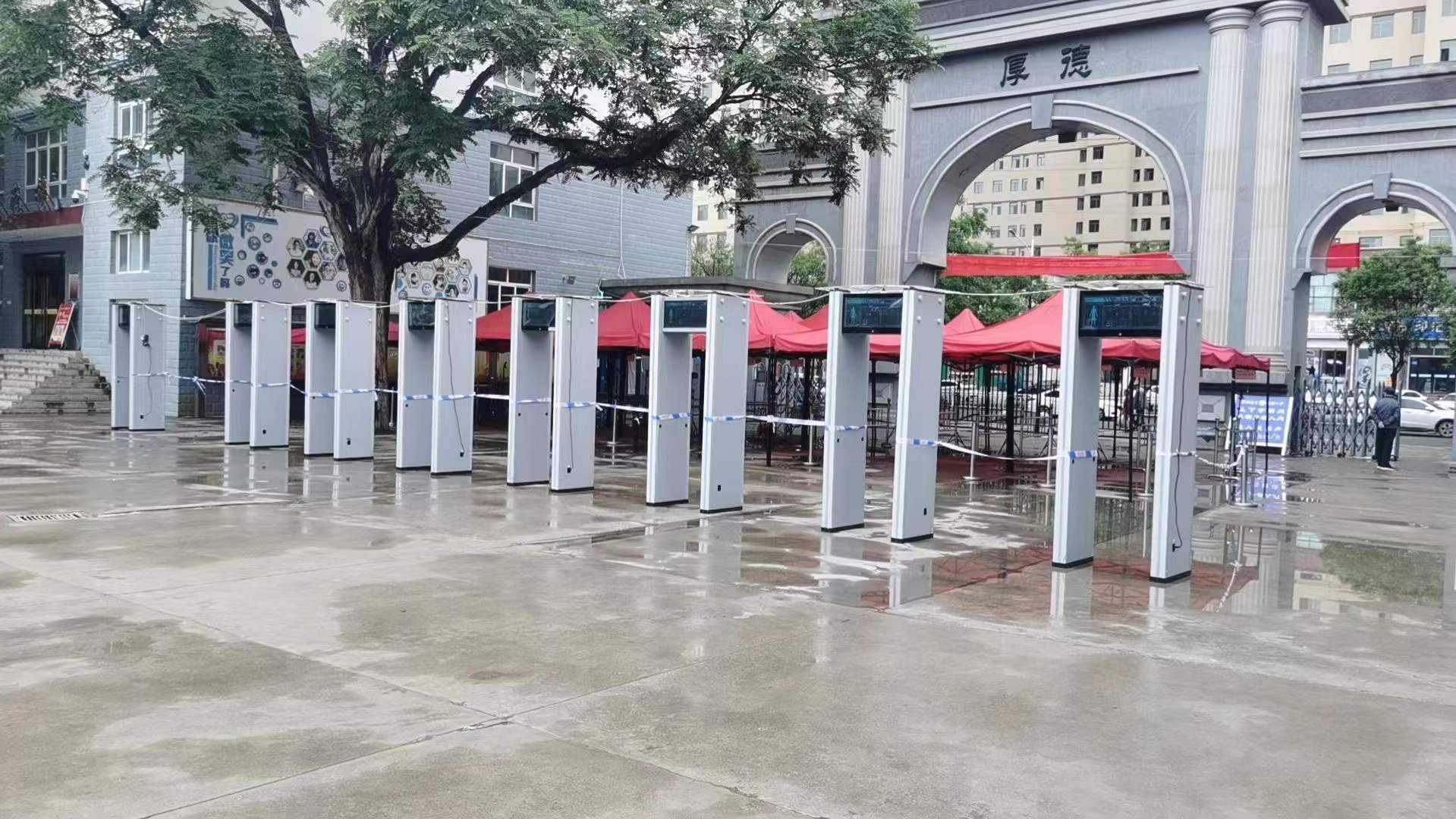 2024年6月  “龙威”依旧参与高考安检，预祝莘莘学子们金