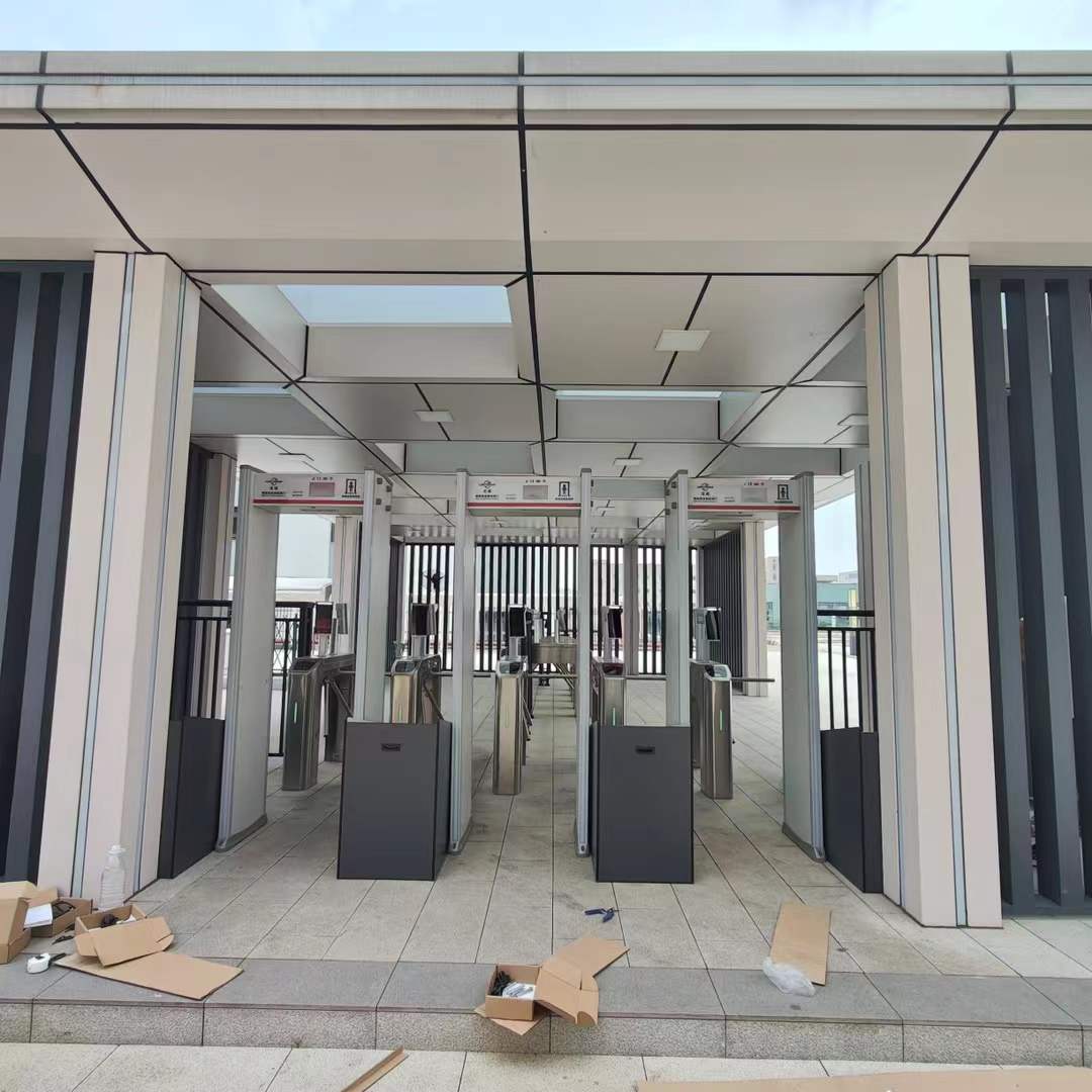 2024年9月 日丰管厂安装贵金属安检门联动闸机安装完美收官