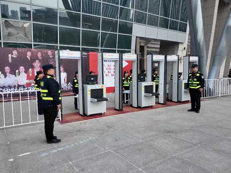 2025年 10月苏有朋演唱会安检门，安装验收完成