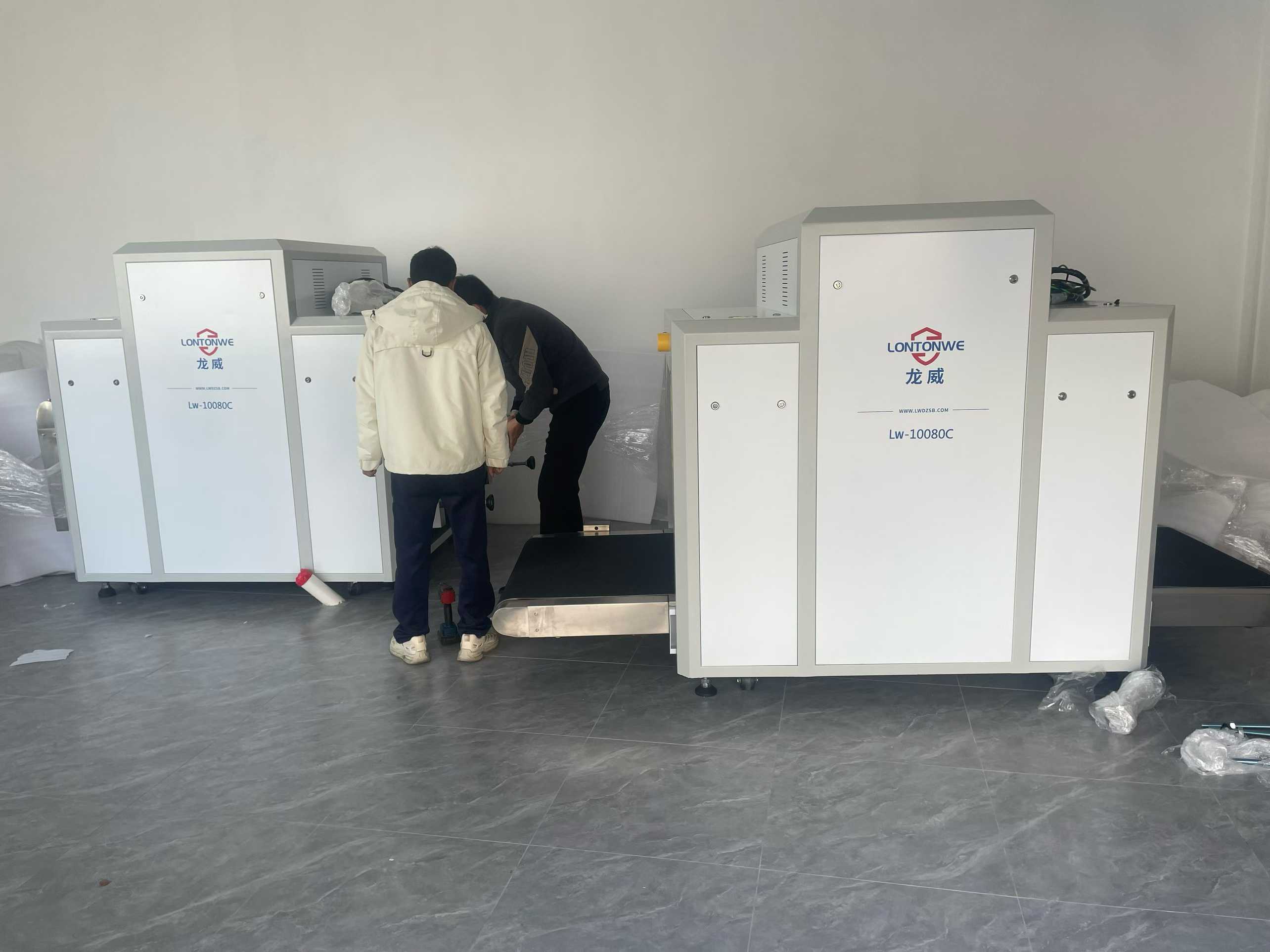 2026年 1月潮州学校，使用安检机，安检门，安装验收完成