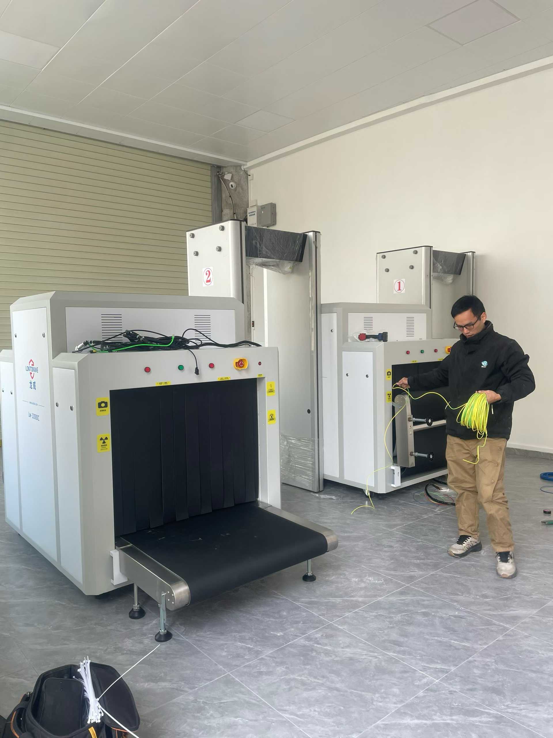 2026年 1月潮州学校，使用安检机，安检门，安装验收完成